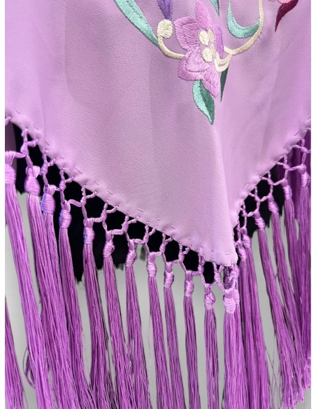 Mantoncillo Malva bordado