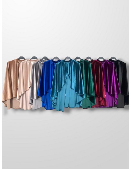 Capa de terciopelo corta