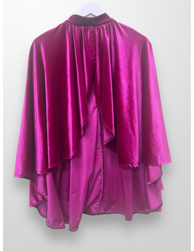 Capa de terciopelo corta