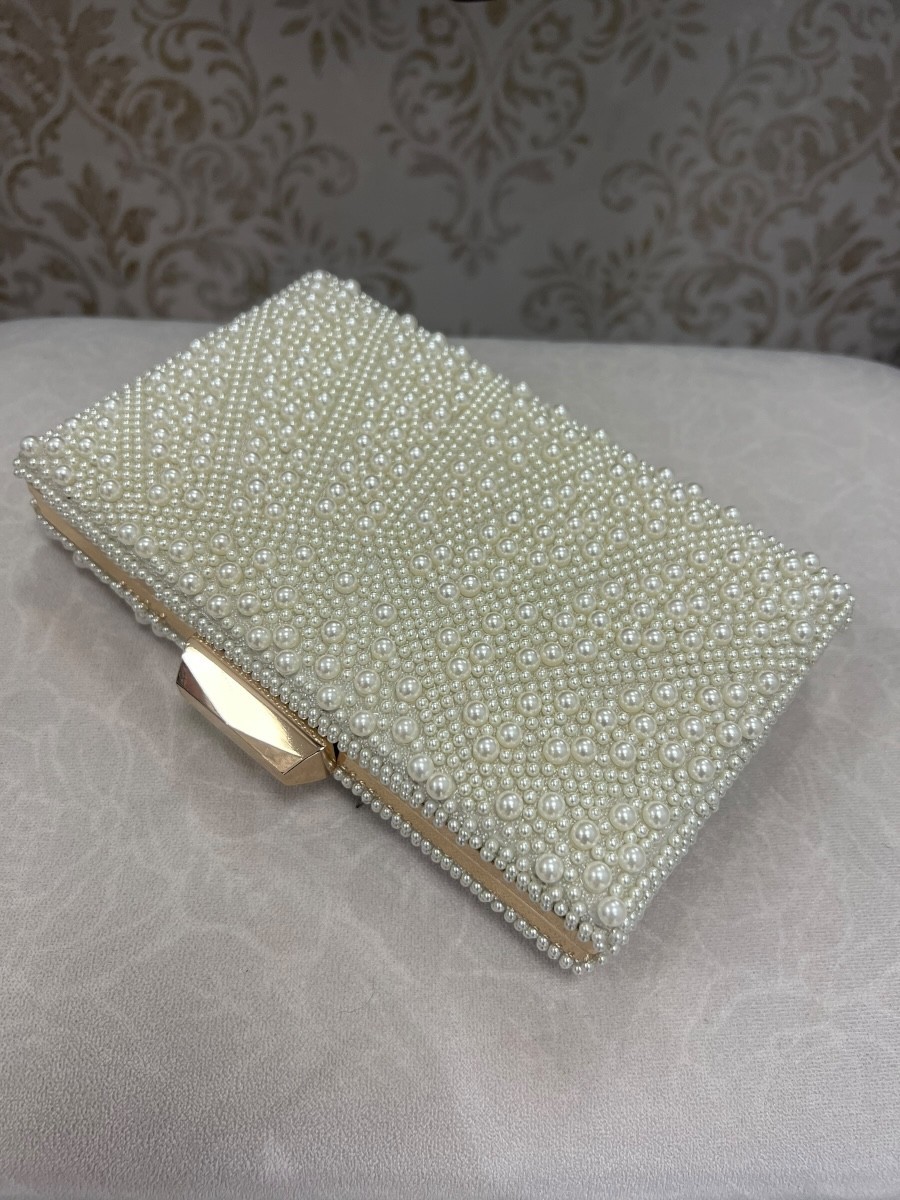 Clutch Perlas 2