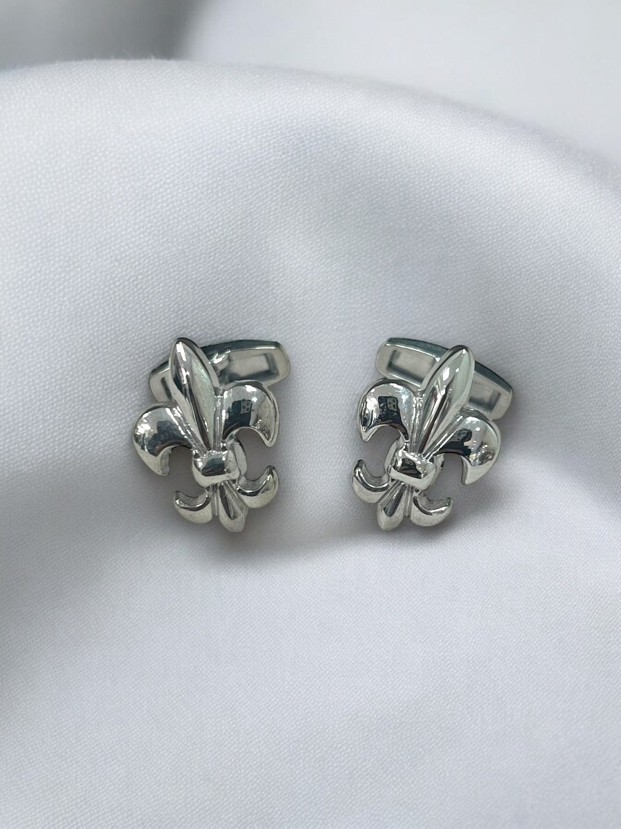Gemelos flor de lis plateado
