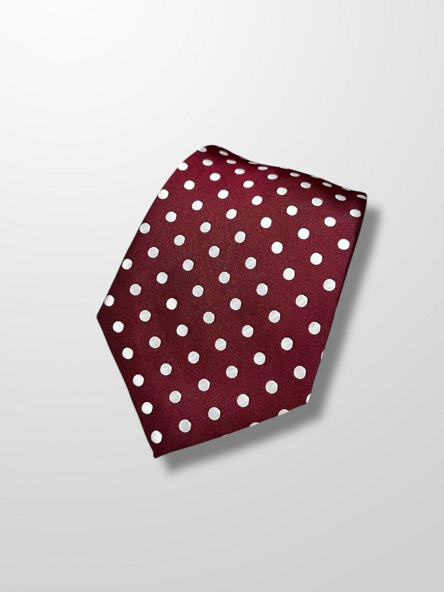 Corbata burdeos con lunares