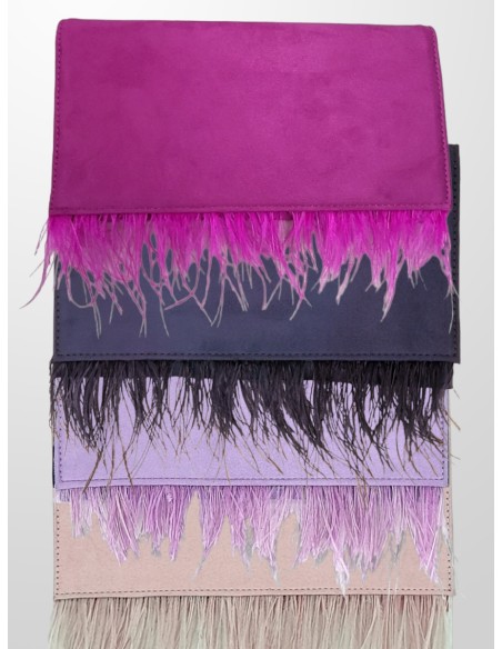 Cartera sobre plumas