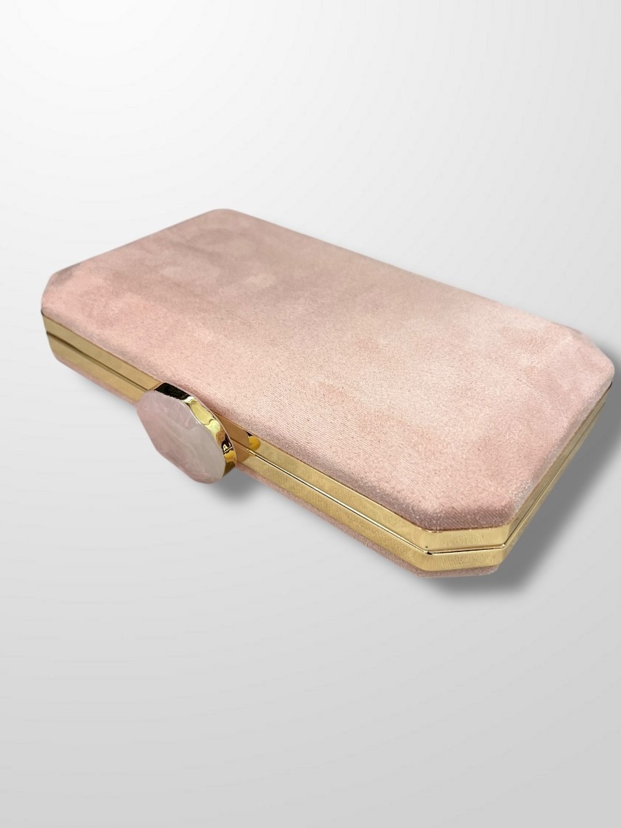 Clutch ante Piedra 2