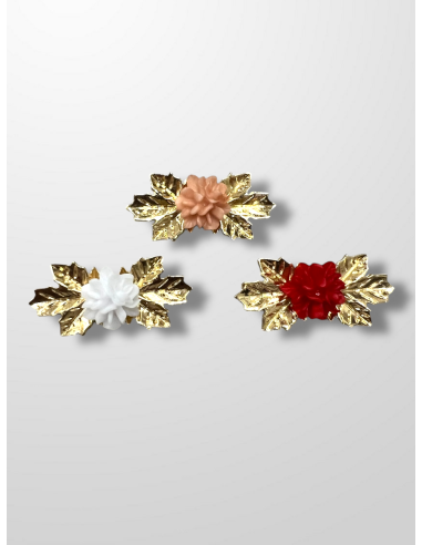 Broche hojas y flor