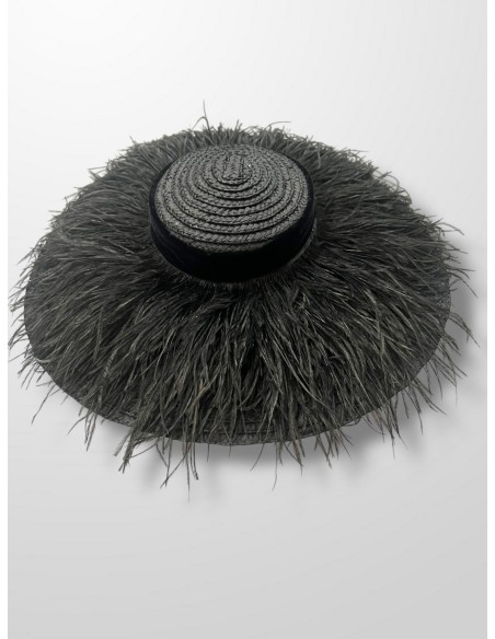 Alquilar Pamela Plumas negras