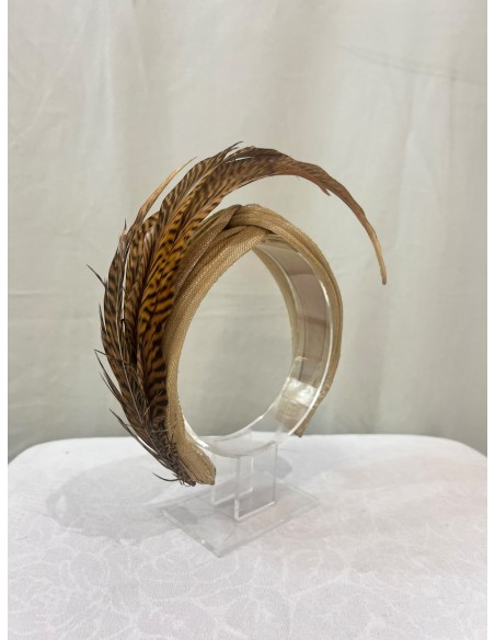 Alquilar diadema Beige faisan