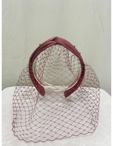 Alquilar diadema burdeos con mini estrellas