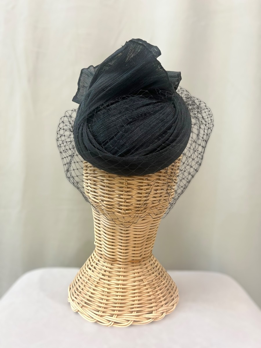 Alquilar casquete Negro