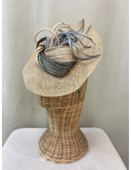 Alquilar tocado Elvira nude y plata