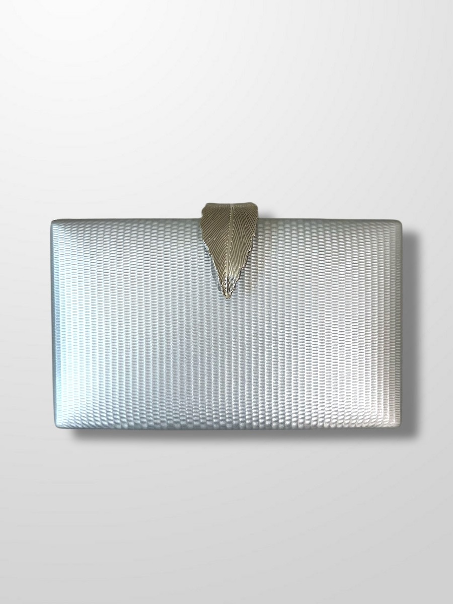 Clutch hoja plateada