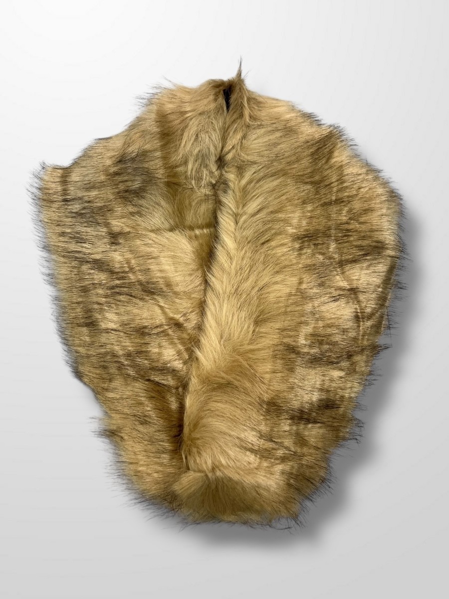 Cuello con pinza 2