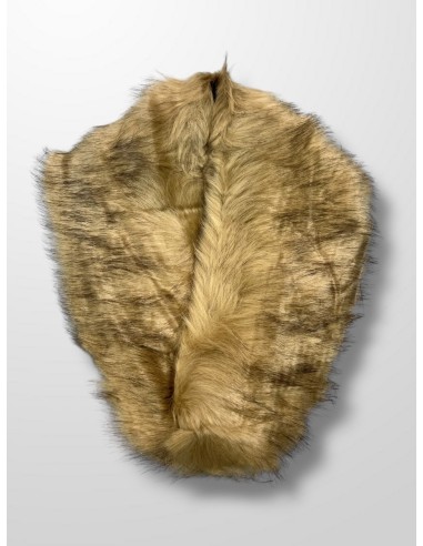 Cuello con pinza