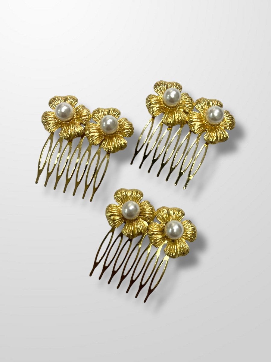 Peinecillo flor con perla doble 2