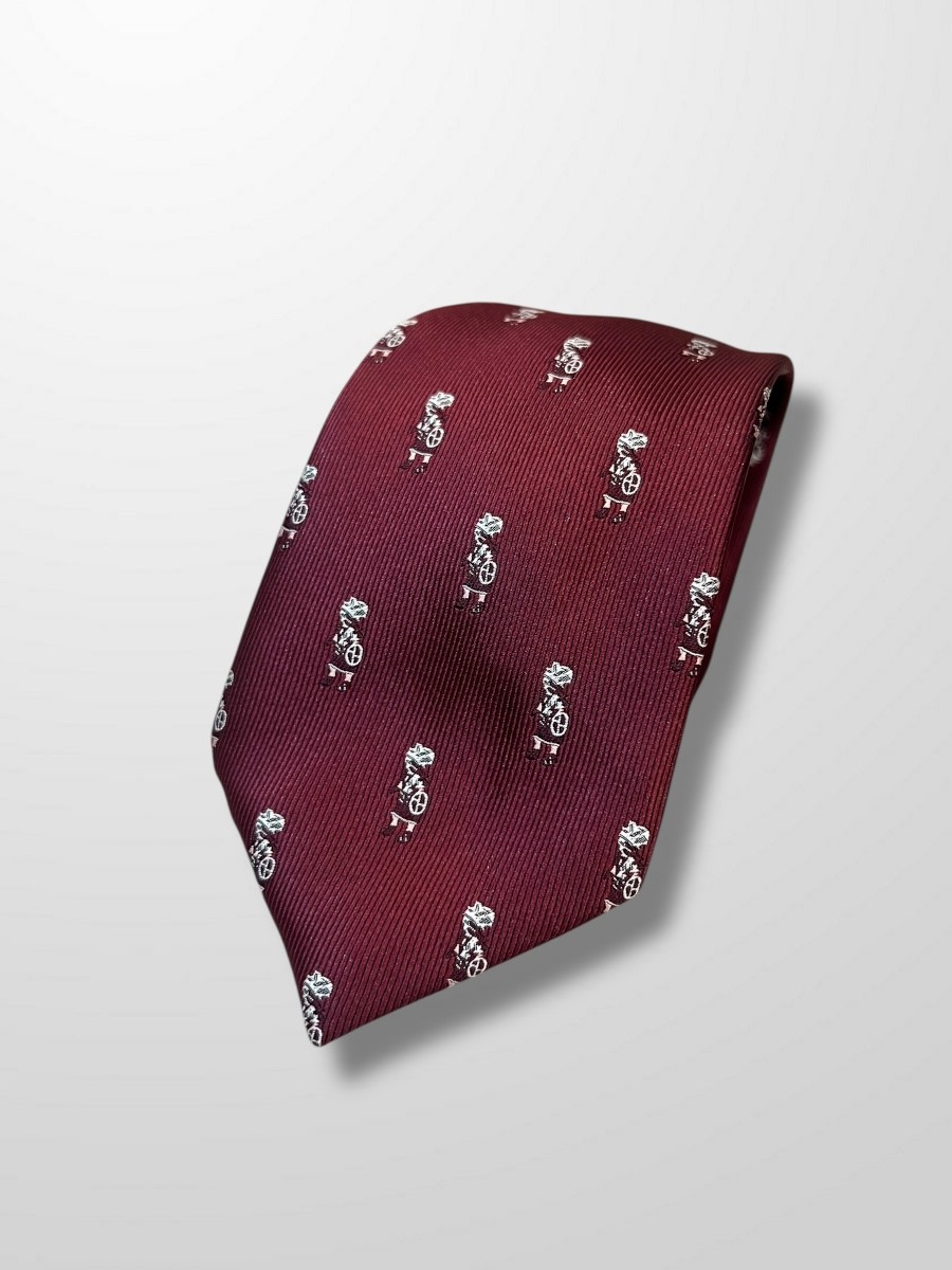 Corbata burdeos con armaos de la Macarena