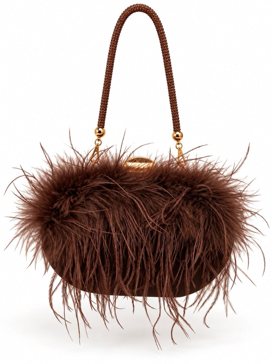 Clutch plumas