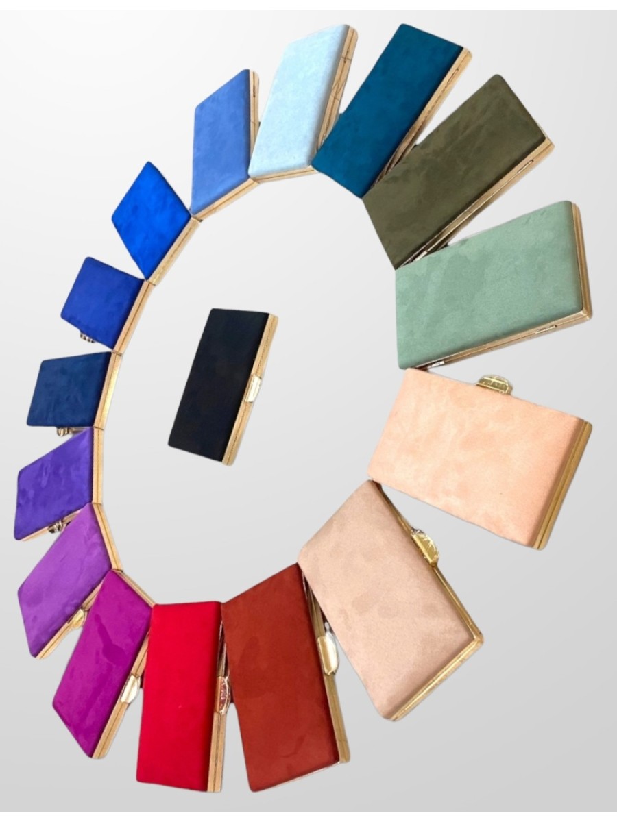 Clutch ante basico dorado