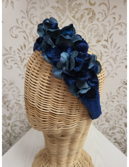 Diadema flores de terciopelo azul klein