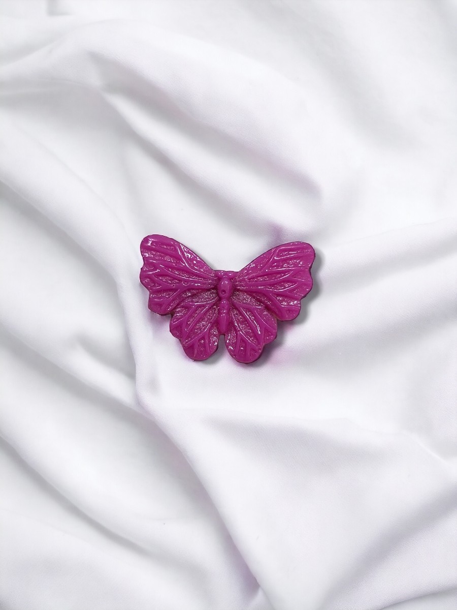 Broche mariposa resina peque 2