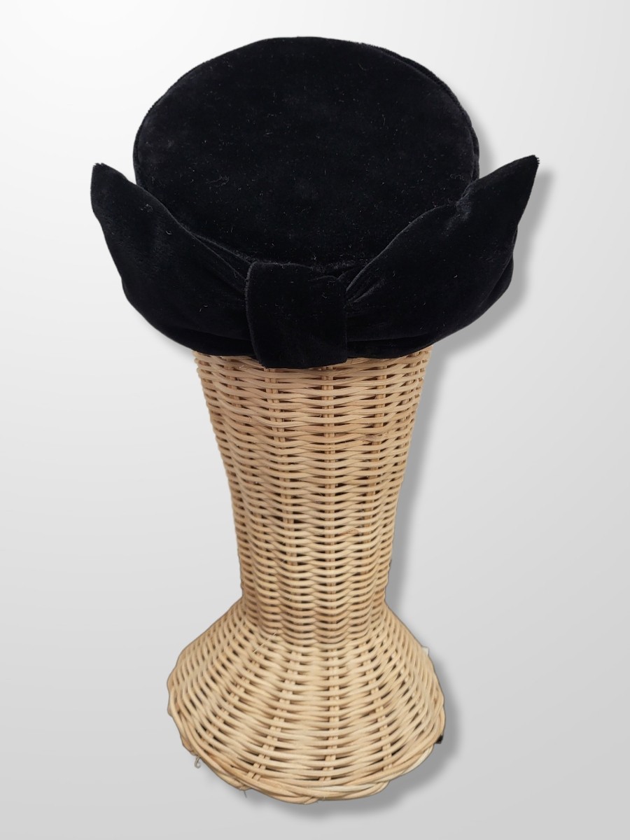 Alquilar pilbox terciopelo Kate 2