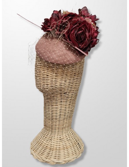 tocado casquete rosa maquillaje